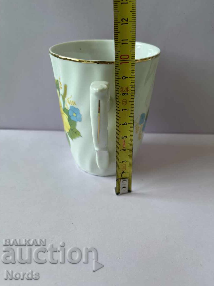 Δημοπρασία Κούπα από πορσελάνη τύπου Mug Δημοπρασία Κούπα από πορσελάνη τύπου Mug