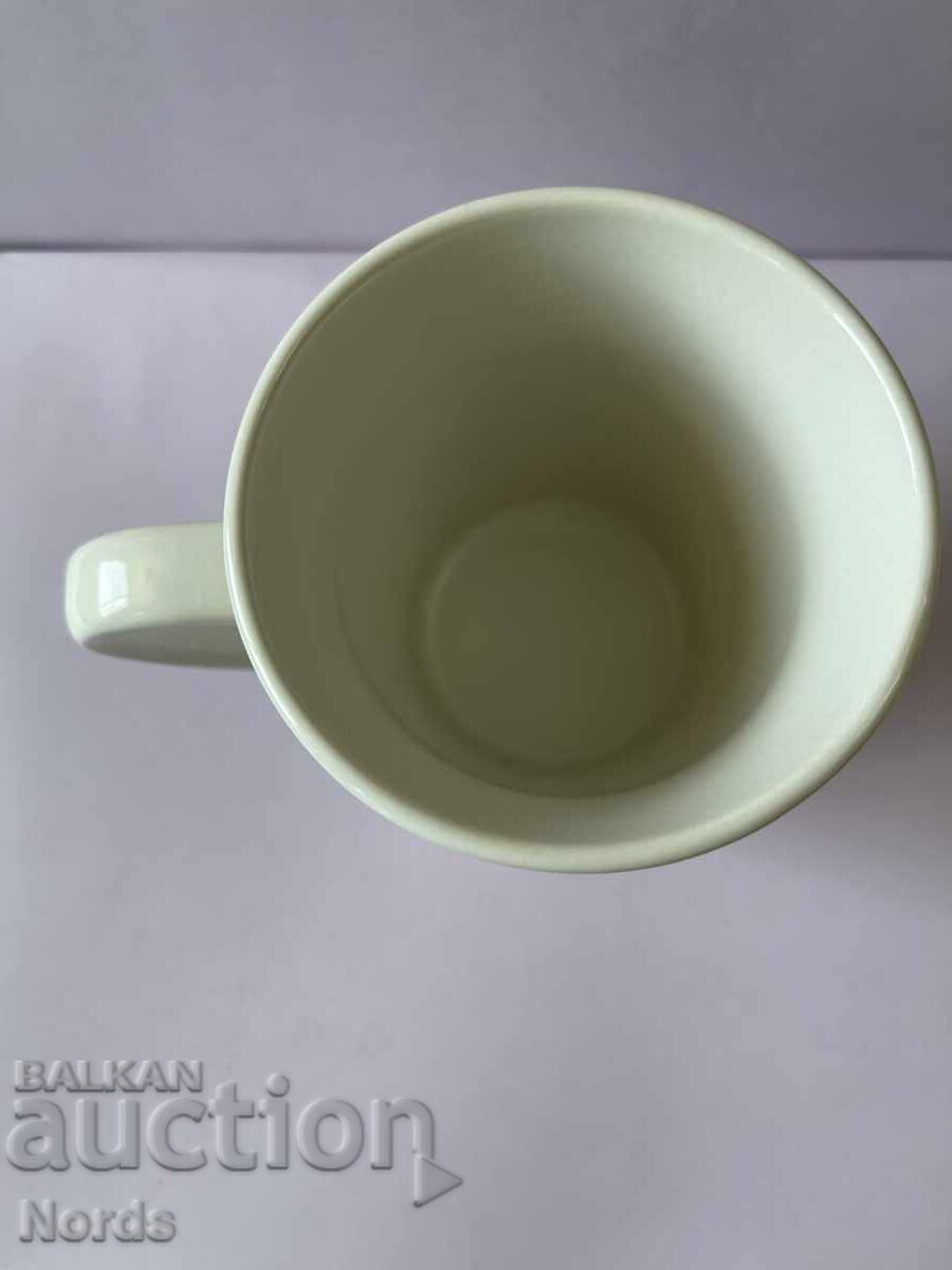 Δημοπρασία Κούπα από πορσελάνη τύπου Mug Δημοπρασία Κούπα από πορσελάνη τύπου Mug