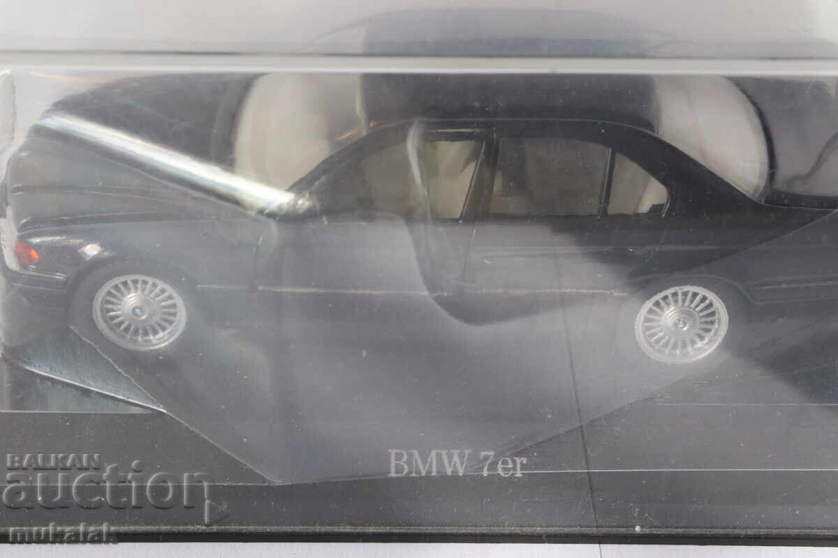 Auction 1/43 SCHABAK BMW 7 E38 DARK BLUE MODEL CAR Auction 1/43 SCHABAK BMW 7 E38 DARK BLUE MODEL CAR