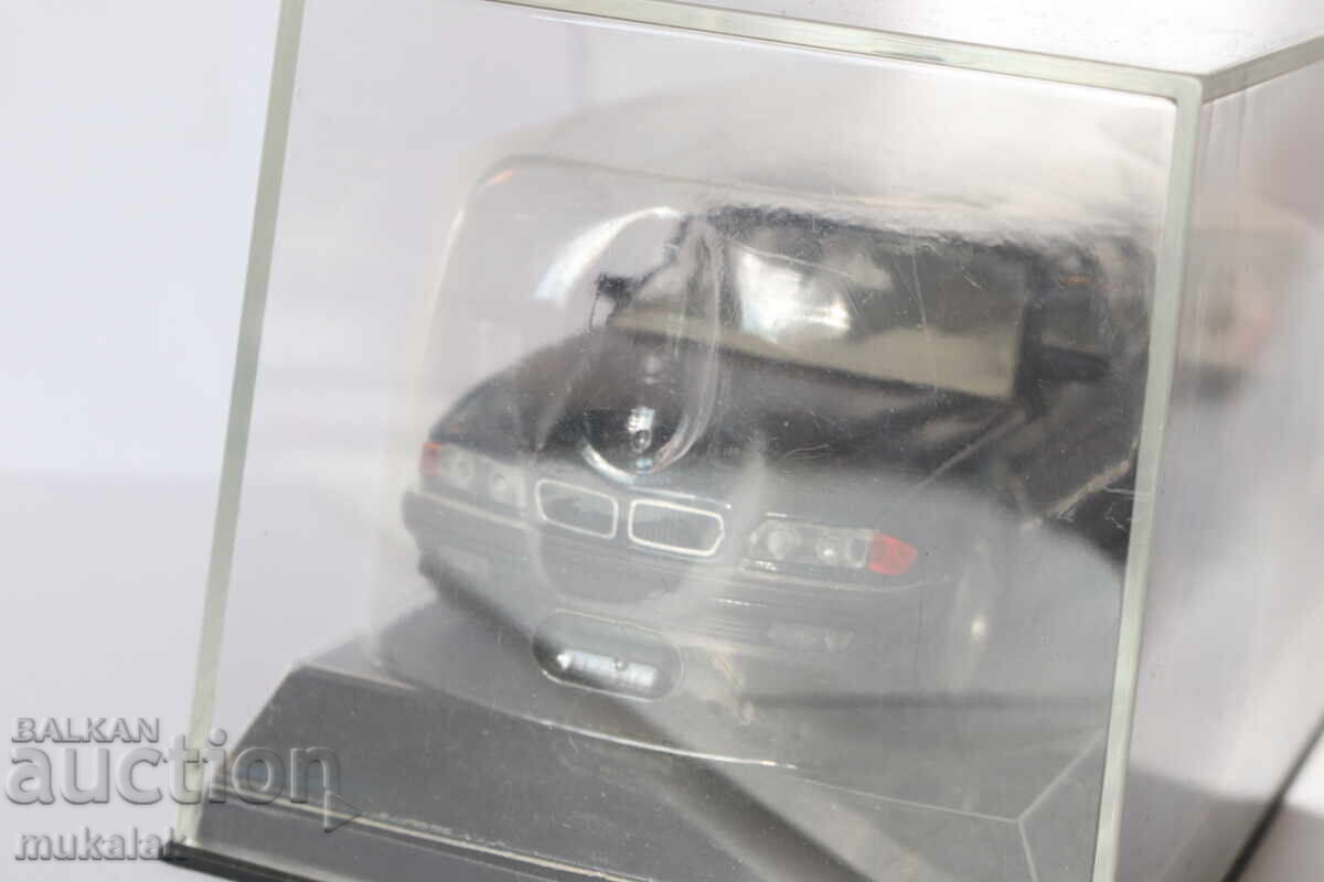 1/43 SCHABAK BMW 7 E38 DARK BLUE MODEL CAR - 5 1/43 SCHABAK BMW 7 E38 DARK BLUE MODEL CAR - 5