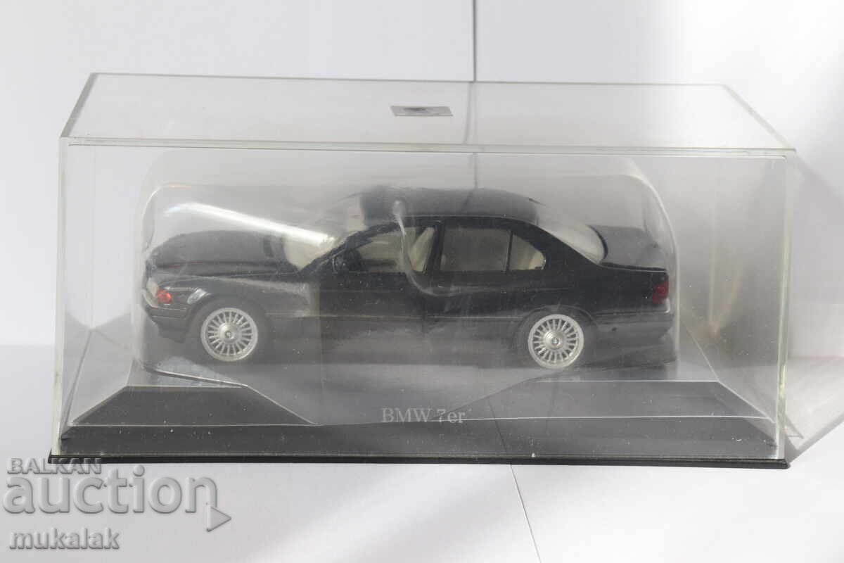 1/43 SCHABAK BMW 7 E38 DARK BLUE MODEL CAR 1/43 SCHABAK BMW 7 E38 DARK BLUE MODEL CAR