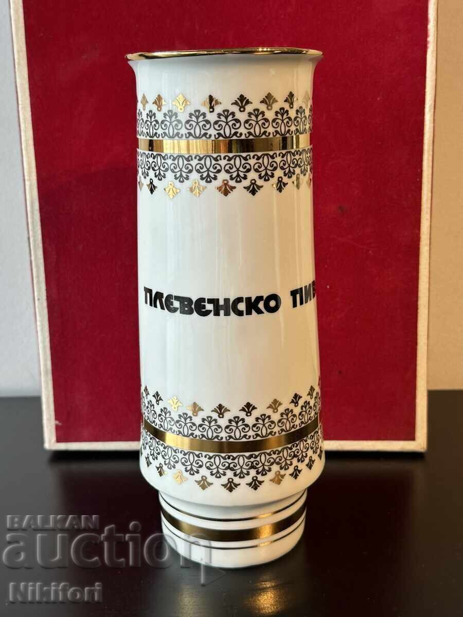Δημοπρασία Σοβιετική πορσελάνινη βάζα μπύρας Πλέβεν