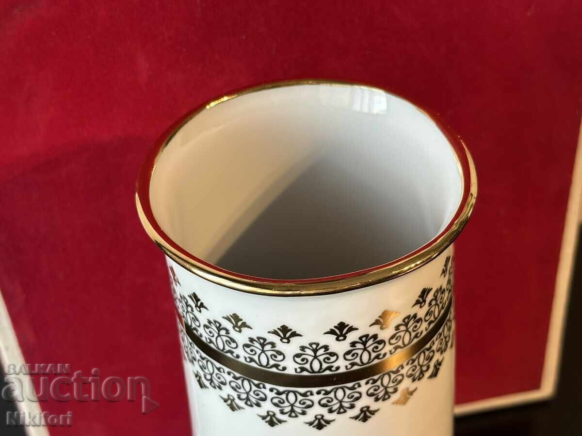 Παράδοση Σοβιετική πορσελάνινη βάζα μπύρας Πλέβεν