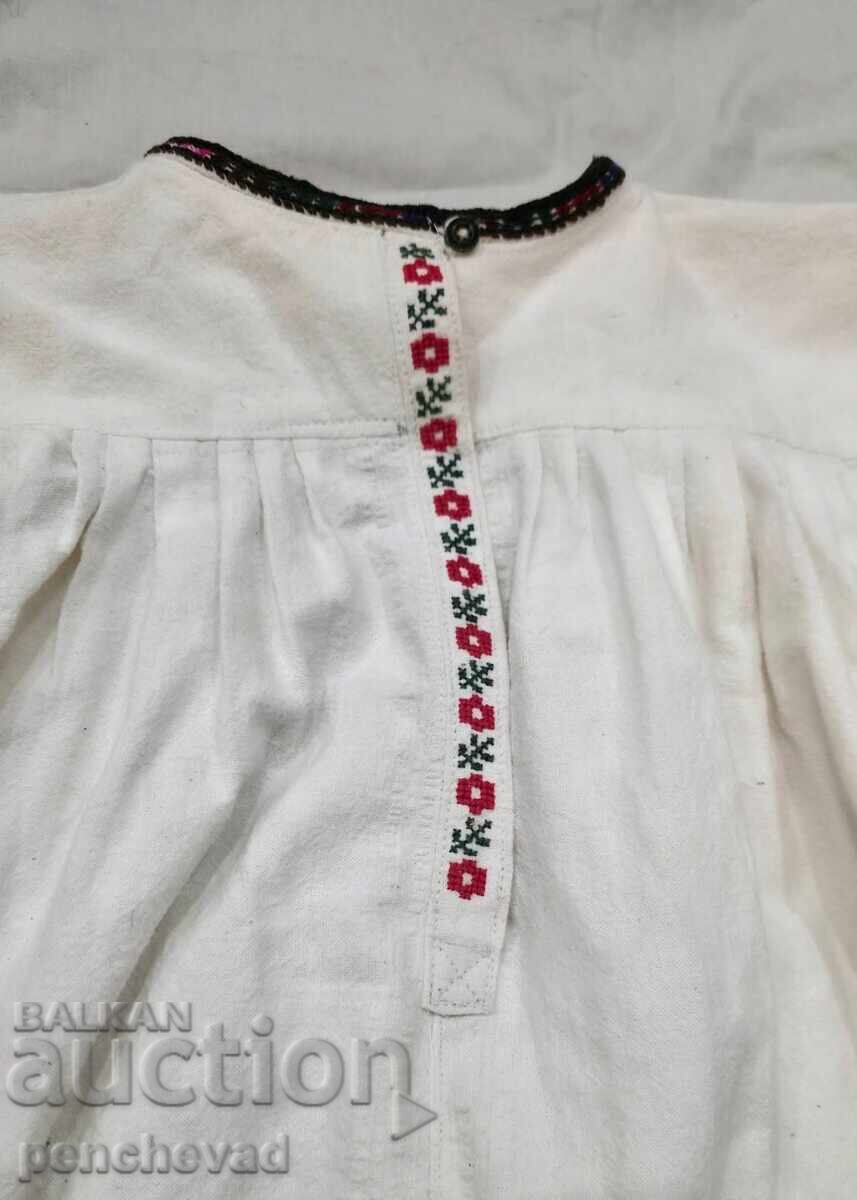 Северняшка носия с пищимал и кенарена риза с шевици - 5