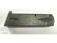 Încărcător pentru Beretta 92