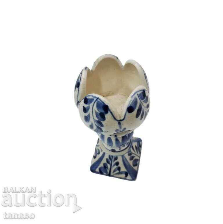 Livrarea Sfeșnic din ceramică în formă de lalea (2.2) Livrarea Sfeșnic din ceramică în formă de lalea (2.2)