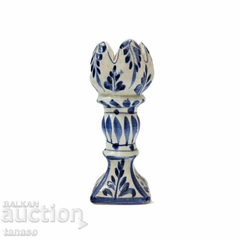 Sfeșnic din ceramică în formă de lalea (2.2) Sfeșnic din ceramică în formă de lalea (2.2)