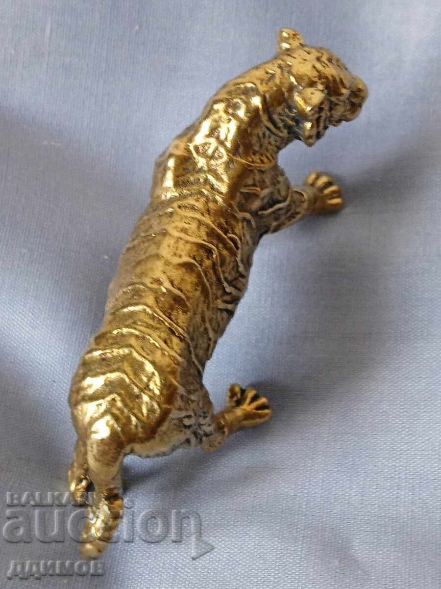 Bronzova figurka tigŭr - 5 Bronzova figurka tigŭr - 5