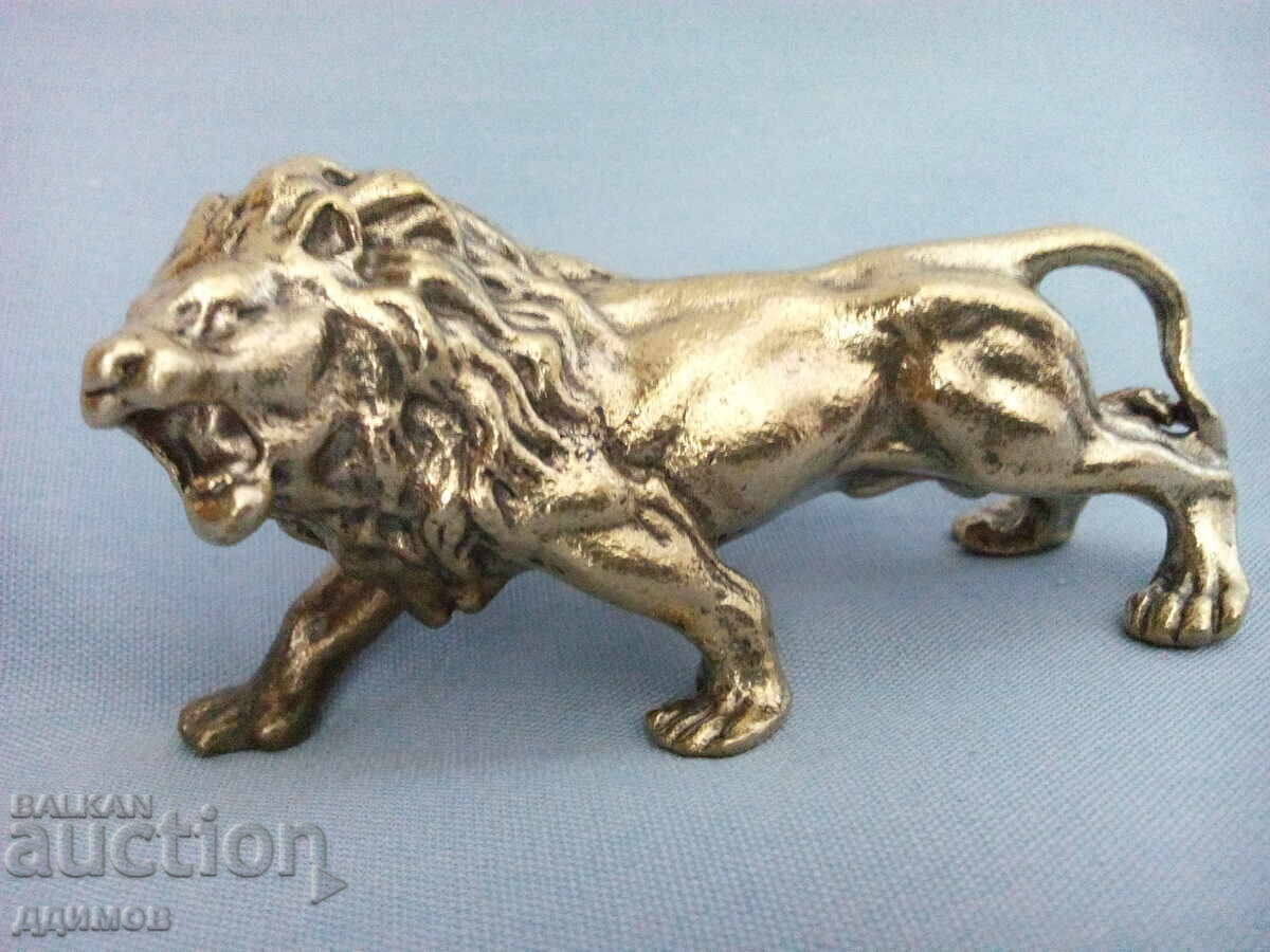 Statuetă de bronz leu Statuetă de bronz leu
