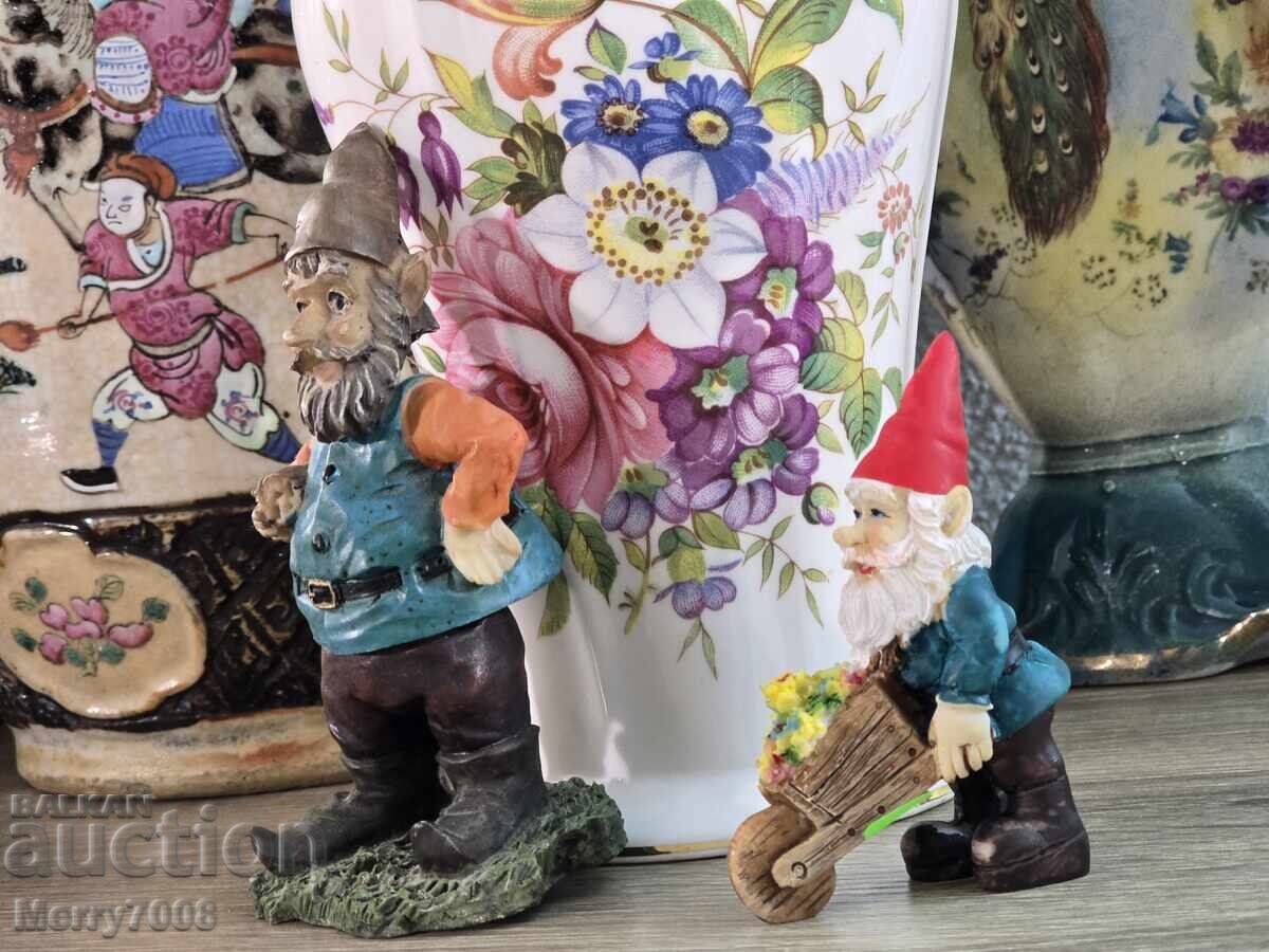 Две градински фигурки-джуджета !!! с цена 0.01 €
