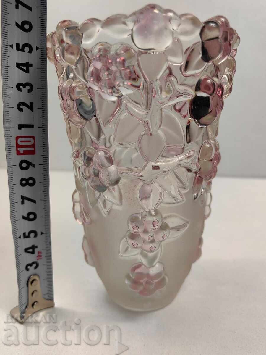 VAZĂ DE STICLĂ VAZĂ MICĂ cu preț € 6.00 | 11.73 BGN VAZĂ DE STICLĂ VAZĂ MICĂ cu preț € 6.00 | 11.73 BGN