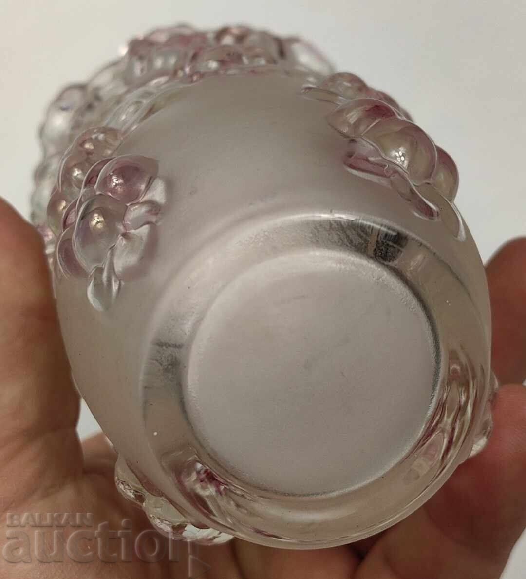 VAZĂ DE STICLĂ VAZĂ MICĂ - 7 VAZĂ DE STICLĂ VAZĂ MICĂ - 7