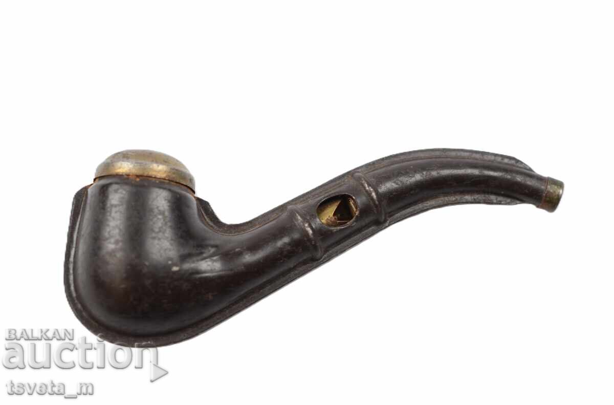 Винтидж метална свирка във формата на лула