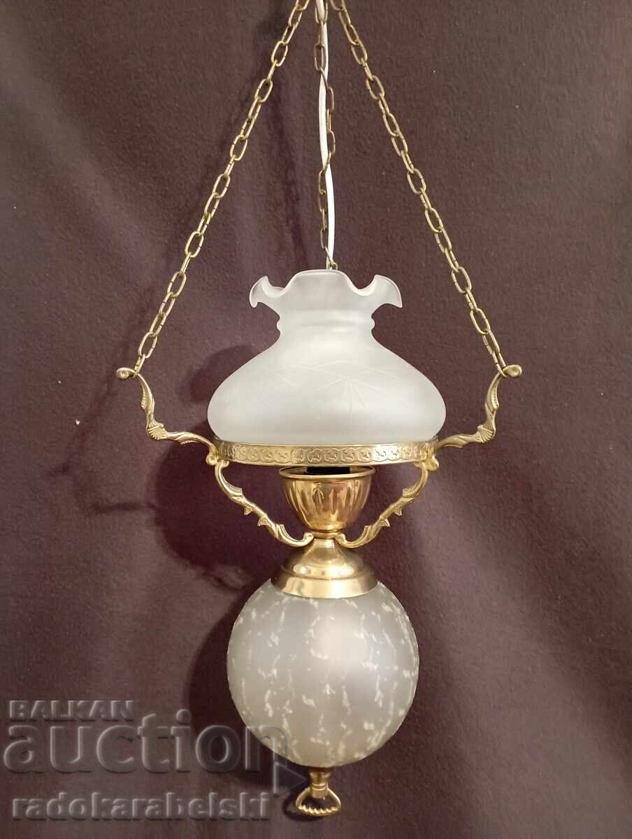 Παλαιός πολυέλαιος μπαρόκ με γυάλινο αμπαζούρ με τιμή € 64.90 | 126.93 BGN