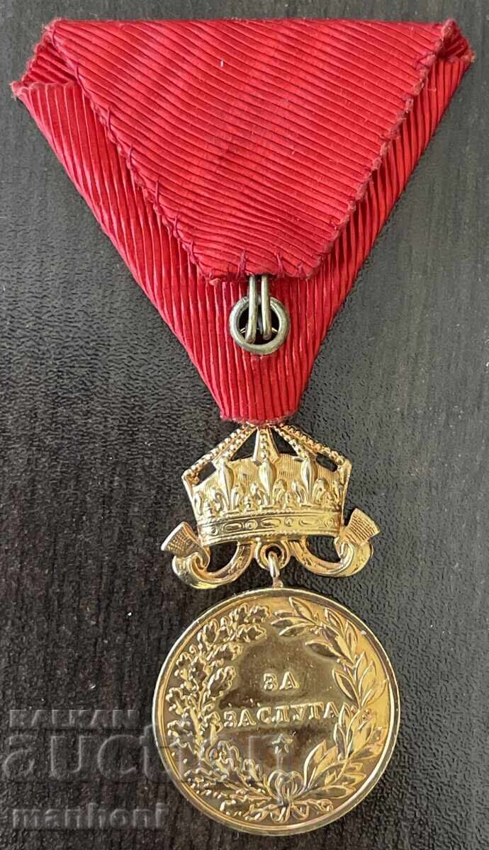 6404 Царство България медал За Заслуга с корона Цар Бори поз с цена € 60.00 | 117.35 лв. 6404 Царство България медал За Заслуга с корона Цар Бори поз с цена € 60.00 | 117.35 лв.