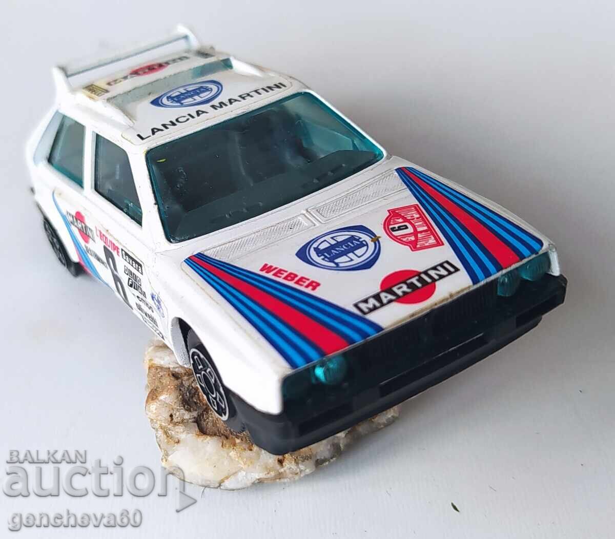 Licitație Mașină de curse LANCIA DELTA S4 - ITALIA Licitație Mașină de curse LANCIA DELTA S4 - ITALIA