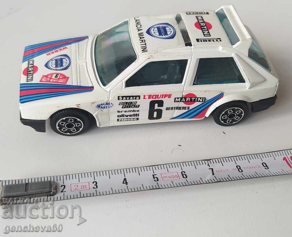 Mașină de curse LANCIA DELTA S4 - ITALIA - 5 Mașină de curse LANCIA DELTA S4 - ITALIA - 5