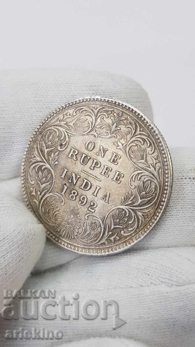 Рядка сребърна монета 1 Рупея 1892 - Британска Индия - 5