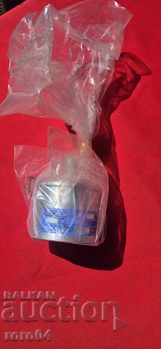 ПОСТОЯННОТОКОВ СЕРВОДВИГАТЕЛ СЕРИЯ - Pl , PC , 3Pl - 7