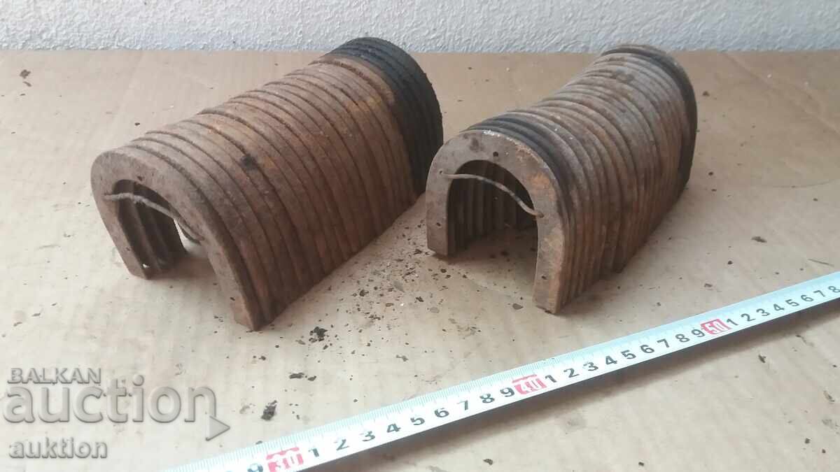 LOT POTCOAVE FORJATE, COCOȘI - 7 LOT POTCOAVE FORJATE, COCOȘI - 7