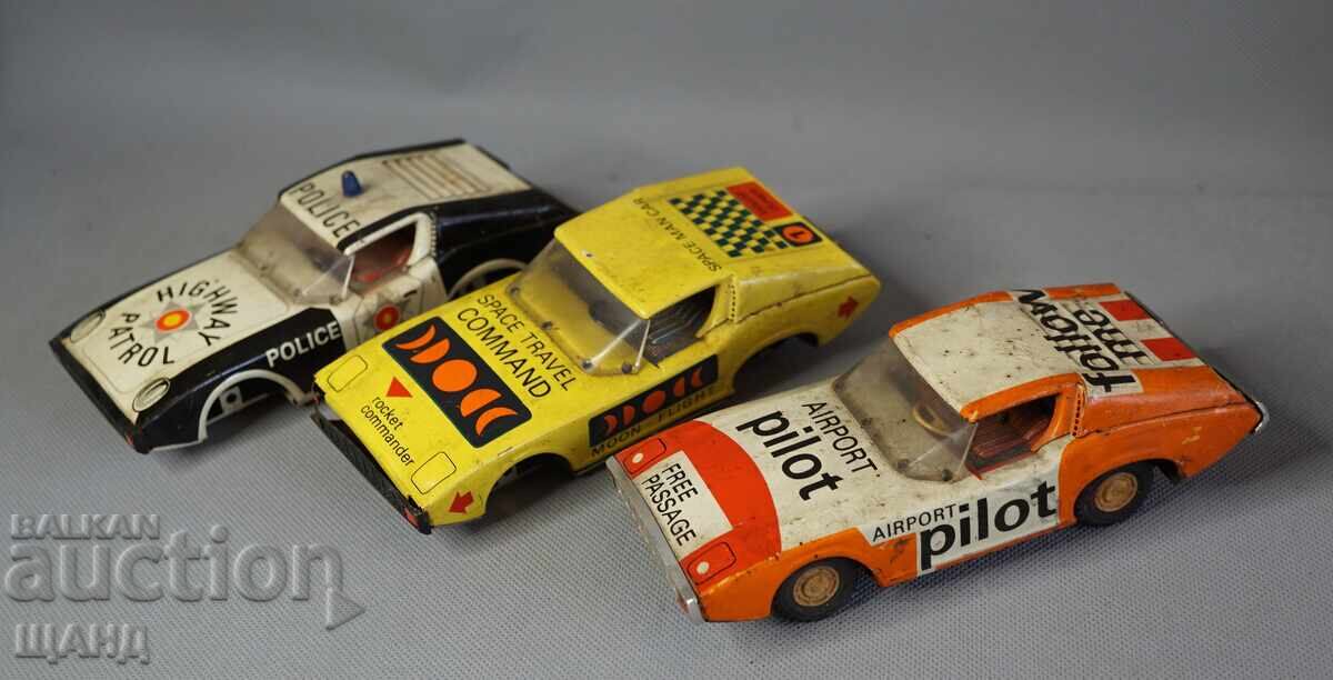 Lot jucării vechi din metal germane mașinuțe 3 buc cu preț € 5.85 | 11.44 BGN Lot jucării vechi din metal germane mașinuțe 3 buc cu preț € 5.85 | 11.44 BGN