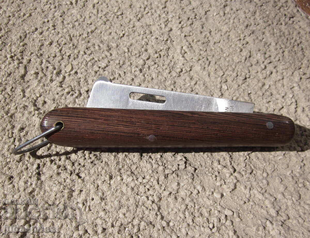Bulgarian folding pocket knife