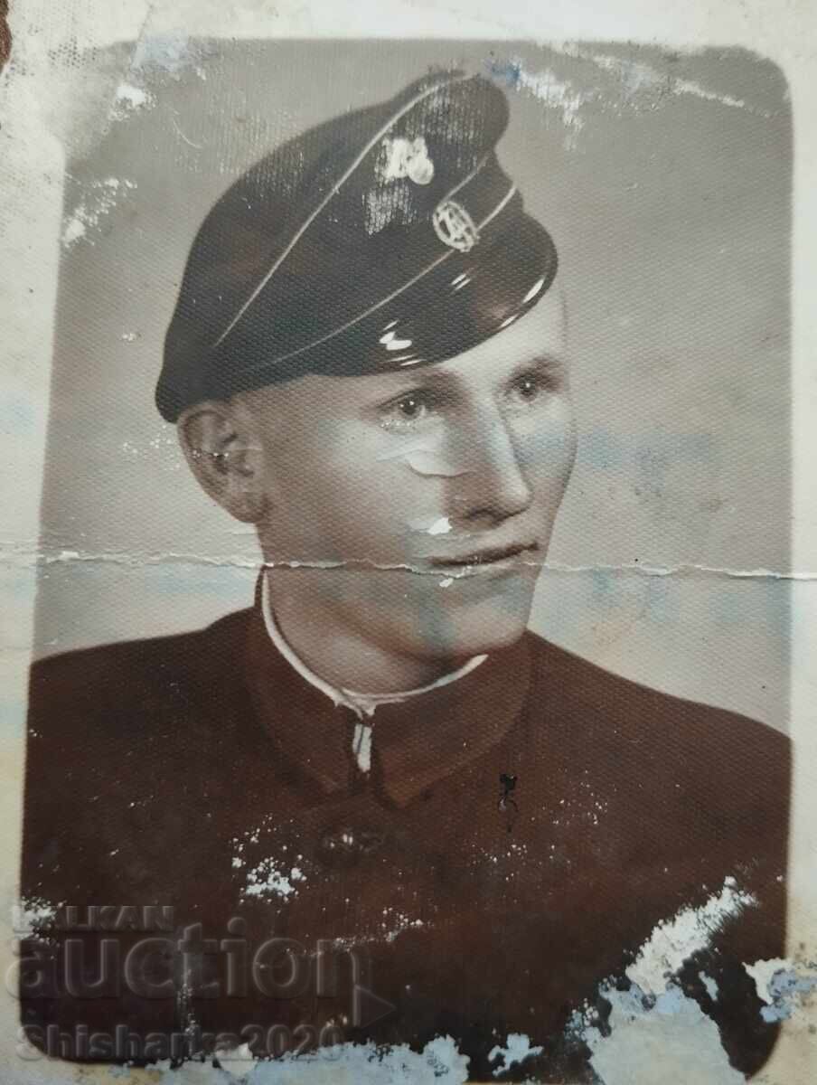 2 портретни снимки с цена € 5.00 | 9.78 лв.