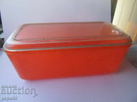 CUTIE DIN PLASTIC CU CAPAC - PERIOADA SOCIALISTĂ TIMPURIE