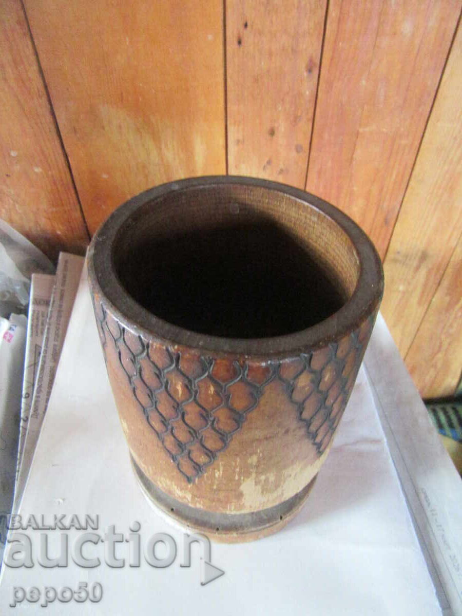 ΞΥΛΙΝΟ ΓΟΥΔΙ ΜΕ ΠΥΡΟΓΡΑΦΙΑ - ΠΡΩΙΜΗ ΣΟΣΙΑΛΙΣΤΙΚΗ ΠΕΡΙΟΔΟΣ με τιμή € 5.00 | 9.78 BGN