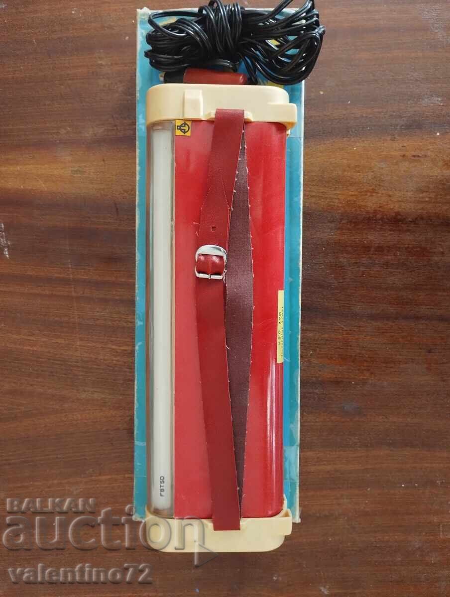 Lampă de camping retro din anii '80 cu preț € 7.00 | 13.69 BGN Lampă de camping retro din anii '80 cu preț € 7.00 | 13.69 BGN