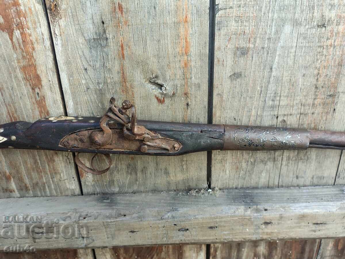 Δημοπρασία Παλιό μουσκέτο, εμπροσθογεμές πιστόλι για διακόσμηση