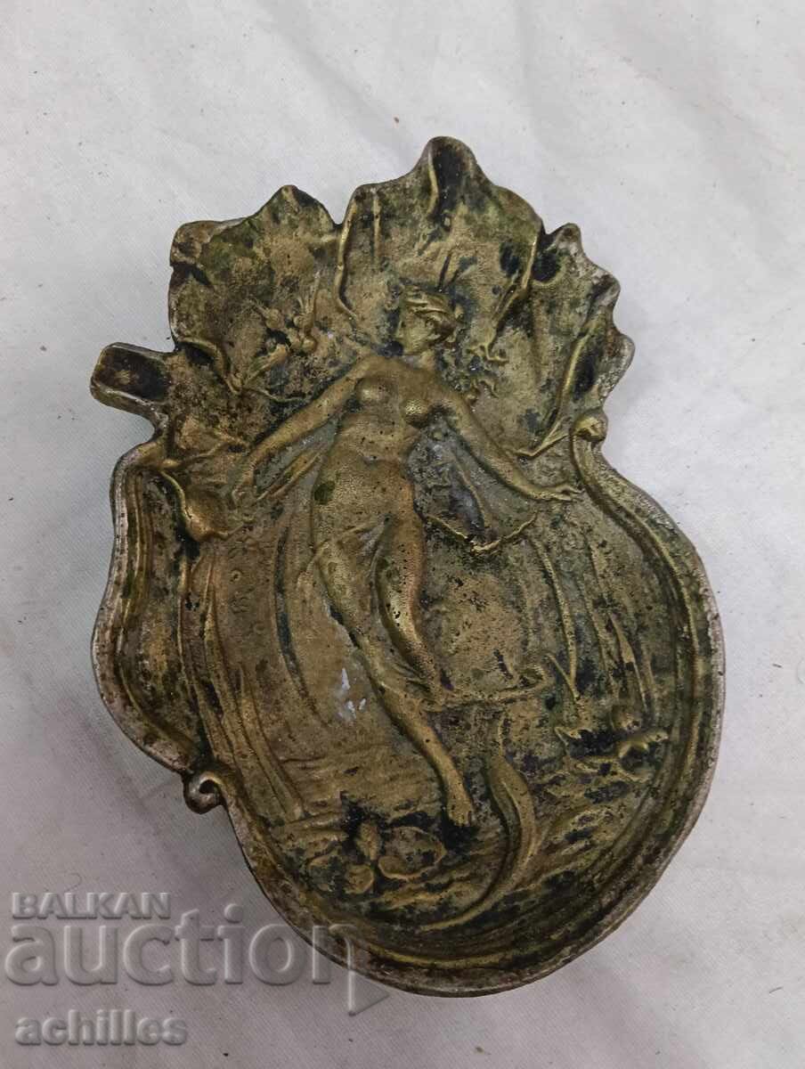 scrumieră din bronz