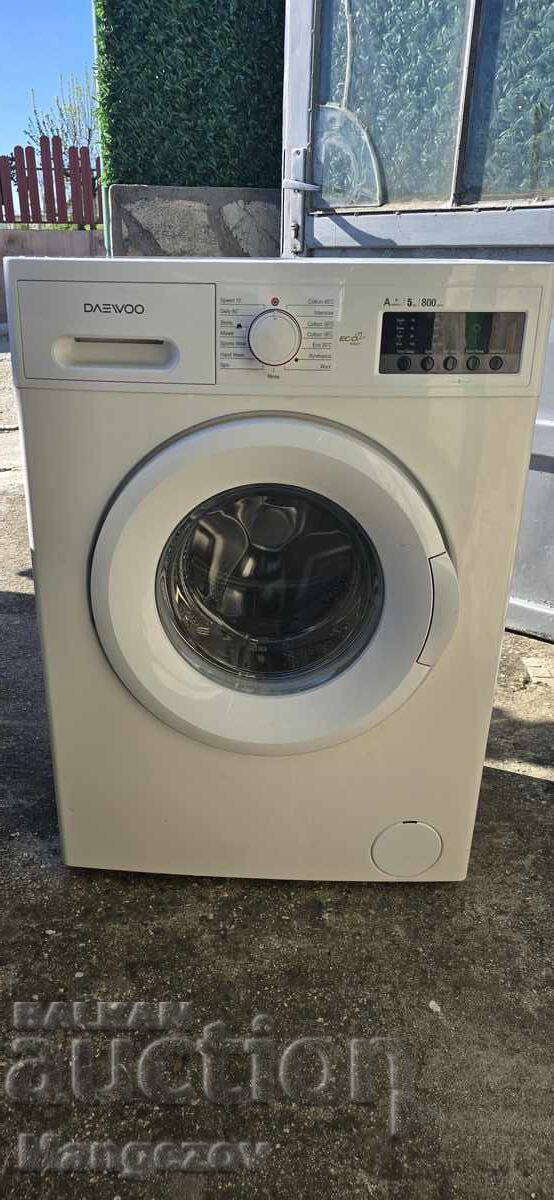 Daewoo slim washing machine. Torn door seal!