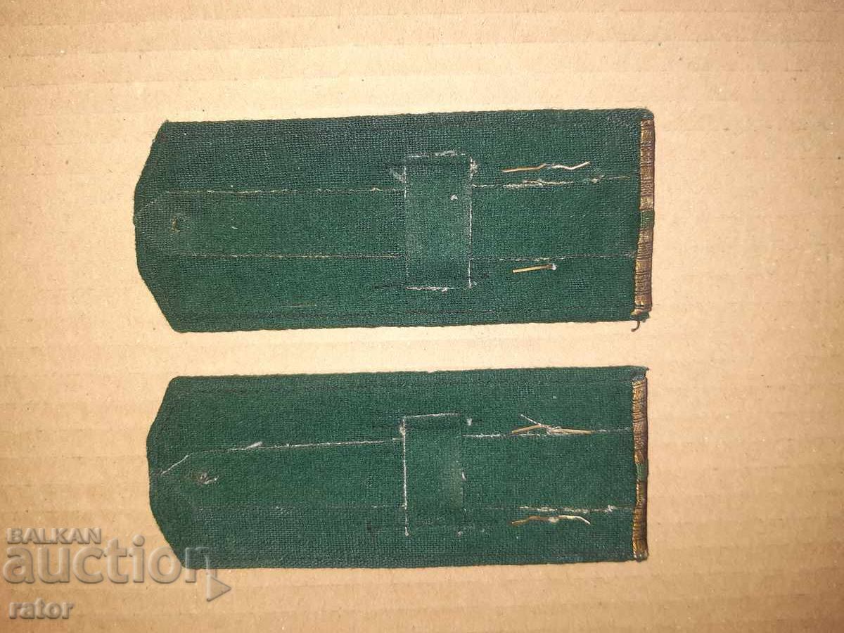 Στρατιωτικές επωμίδες παρέλασης αξιωματικών από την εποχή του σοσιαλισμού, ΣΥΝΟΡΙΑΚΑ ΣΤΡΑΤΕΥΜΑΤΑ με τιμή € 20.00 | 39.12 BGN