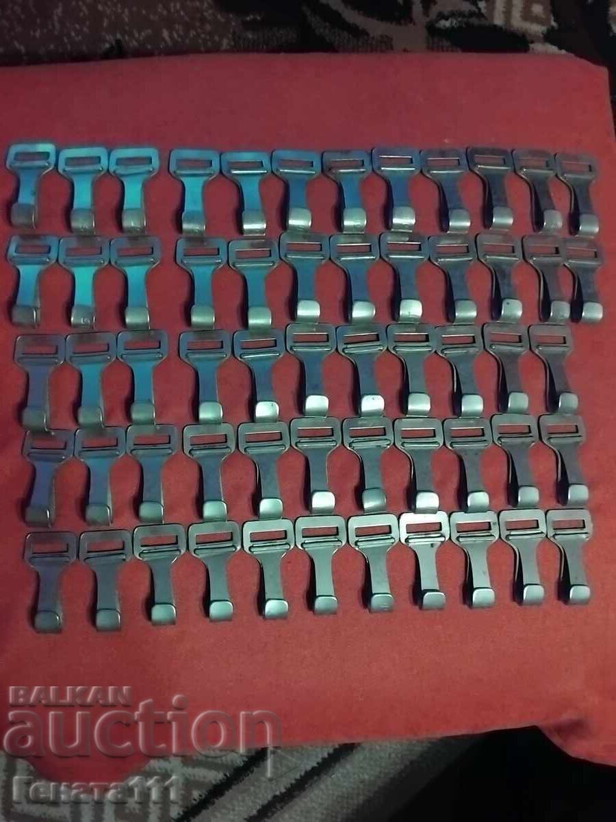 Δημοπρασία Παρτίδα παλιές γάντζοι καραμπίνερ καραμπίνες