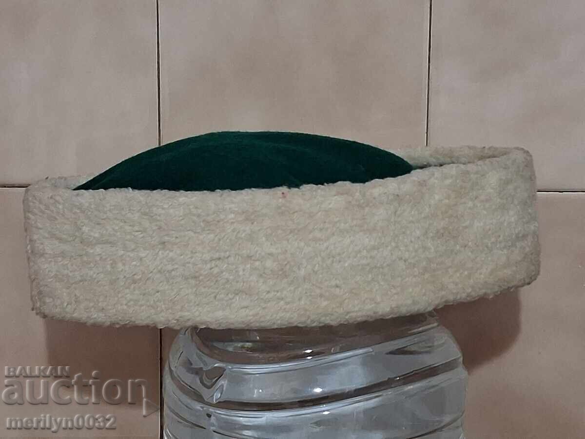 Auction  Socialist cap of the little Chavdarche Pioneer