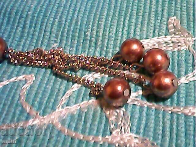 Όμορφο κολιέ από μαργαριτάρια κεχριμπάρι με τιμή € 10.00 | 19.56 BGN Όμορφο κολιέ από μαργαριτάρια κεχριμπάρι με τιμή € 10.00 | 19.56 BGN