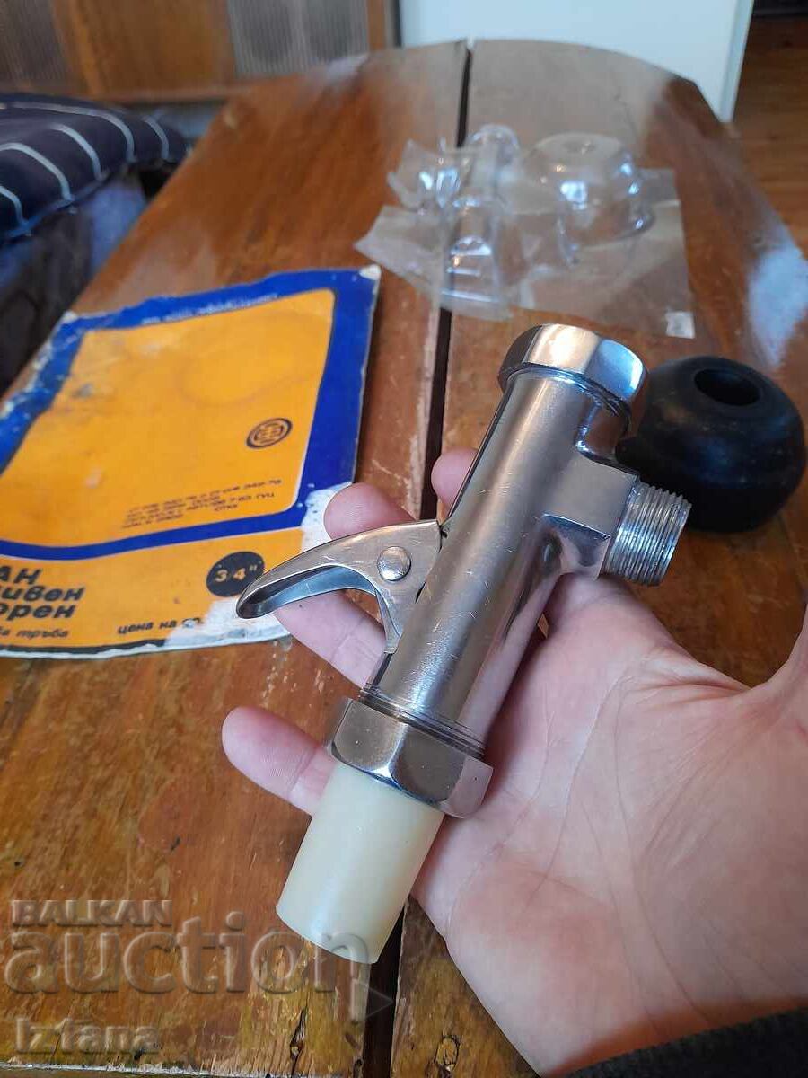 Licitație Robinet de apă, de spălare, vechi Licitație Robinet de apă, de spălare, vechi