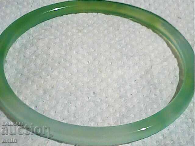 Lot de brățări din sticlă naturală cu preț € 10.00 | 19.56 BGN