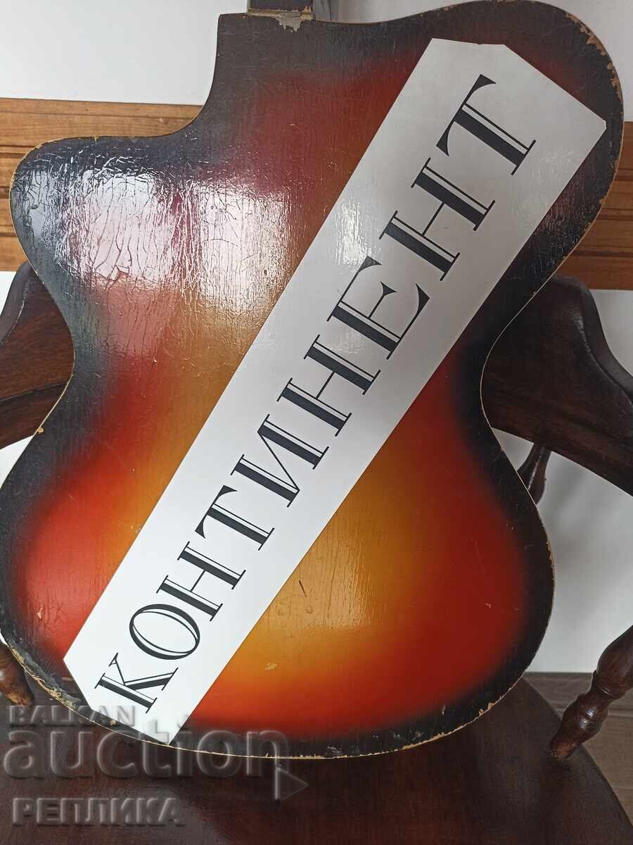 Licitație Chitară Licitație Chitară