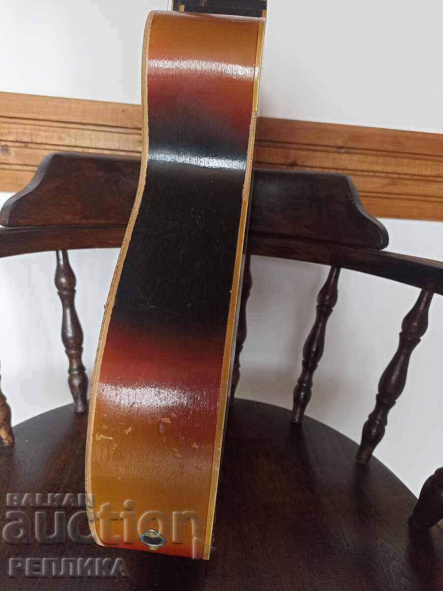 Chitară - 6 Chitară - 6