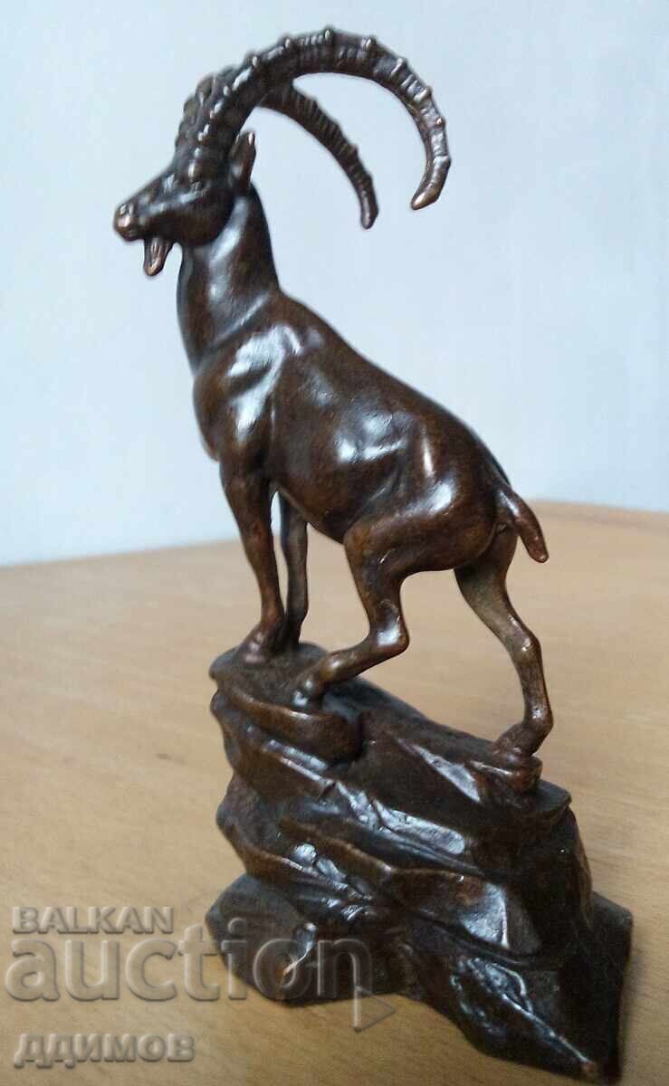 Statuetă de bronz capră neagră muflon