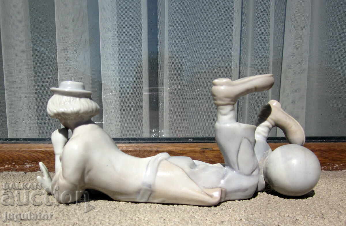 Δημοπρασία αντίκα πορσελάνινη φιγούρα αγαλματίδιο κλόουν Δημοπρασία αντίκα πορσελάνινη φιγούρα αγαλματίδιο κλόουν