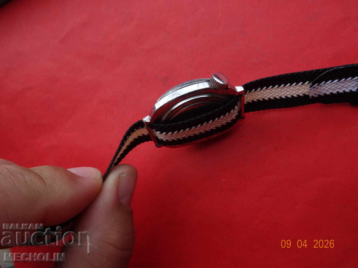 ruski KOLEKTSIONERSKI   CHASOVNIK VOSTOK KOMANDIRSKI KAMAZ - 6