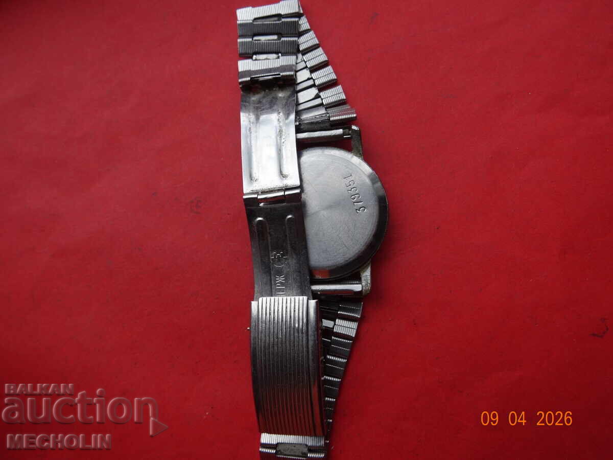 Доставка на руски КОЛЕКЦИОНЕРСКИ   ЧАСОВНИК ПОБЕДА