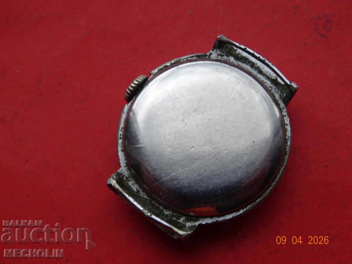 КОЛЕКЦИОНЕРСКИ   ЧАСОВНИК ВОЕНЕН с цена € 18.00 | 35.20 лв.