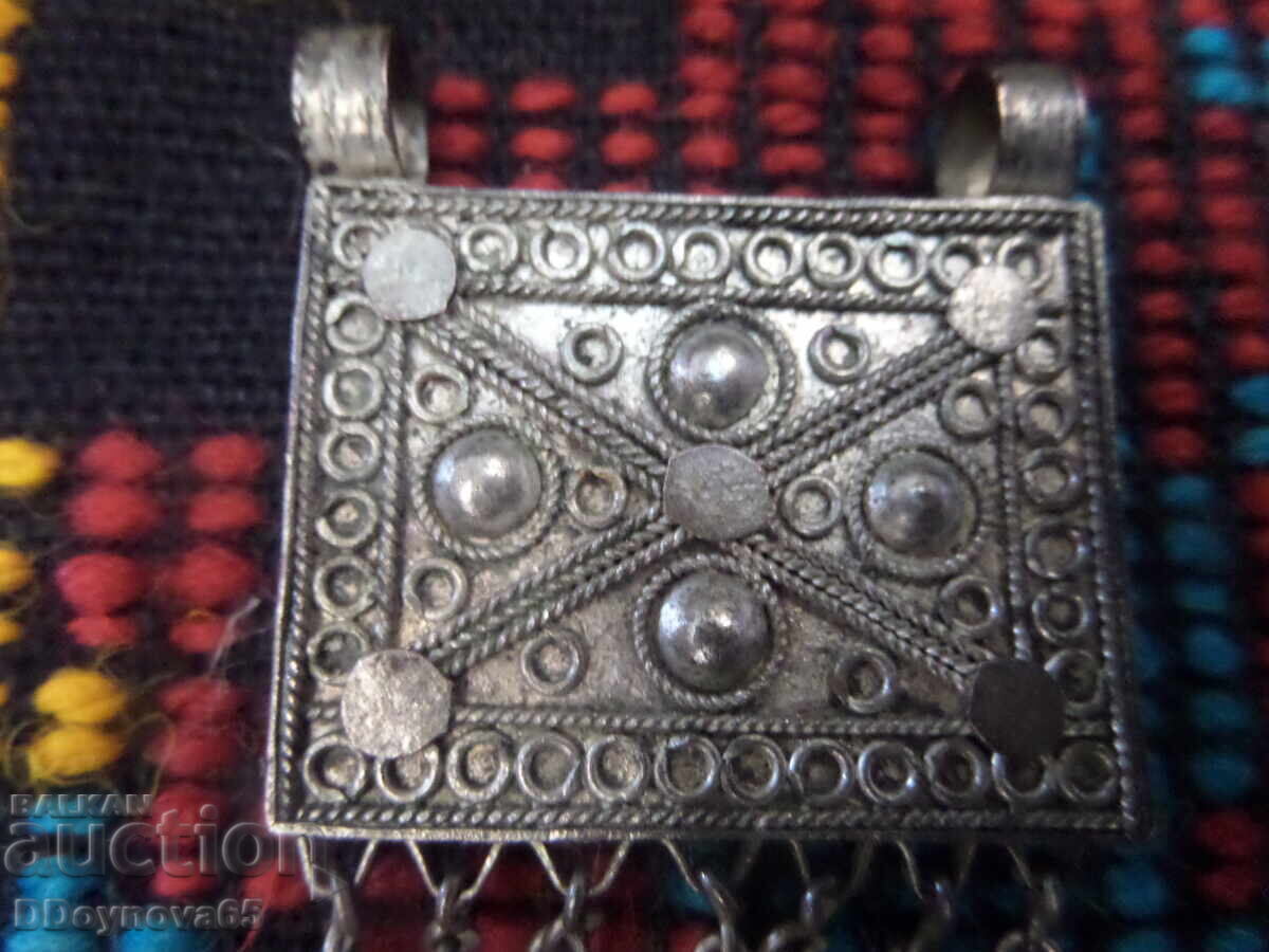 Възрожденска муска, мощехранителница с цена € 22.00 | 43.03 лв. Възрожденска муска, мощехранителница с цена € 22.00 | 43.03 лв.