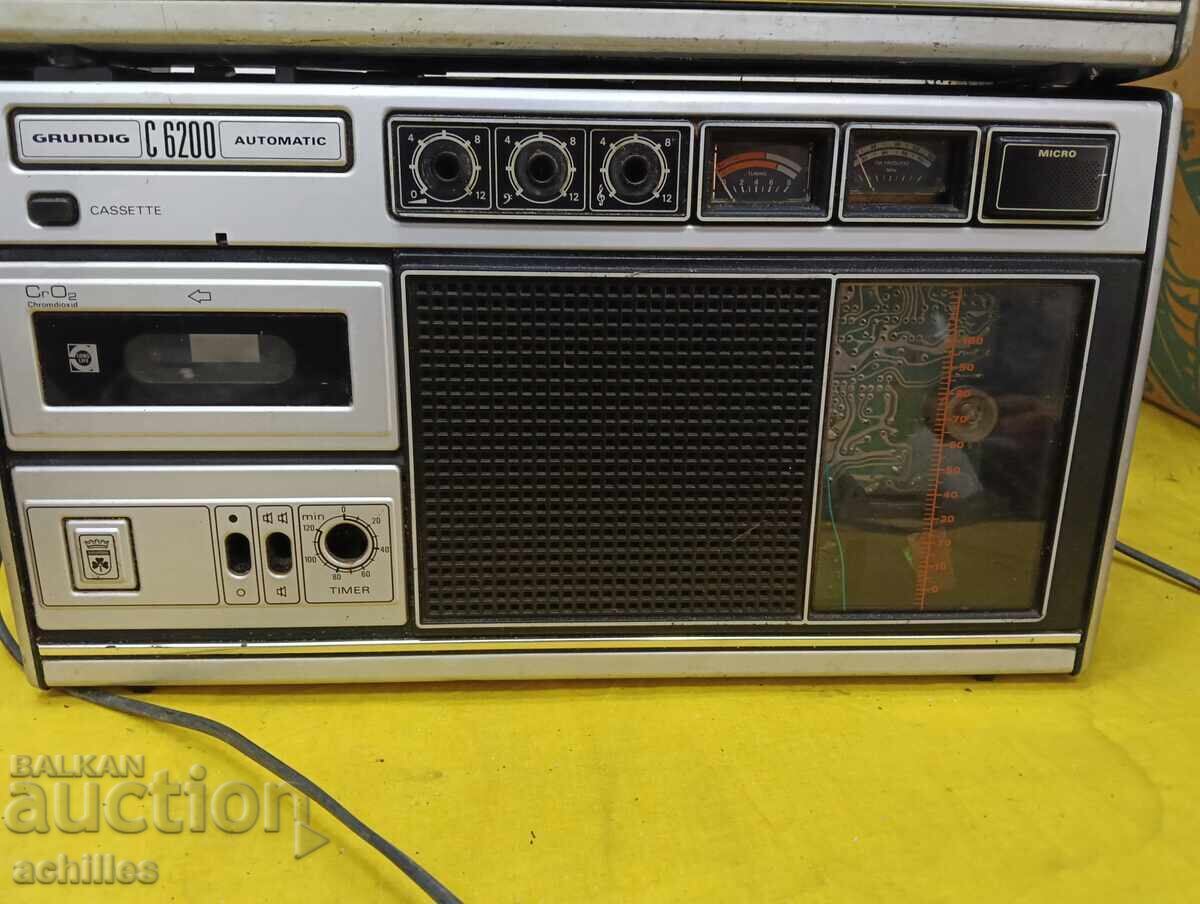 Livrarea 2 buc. Grundig c6200 pentru piese, reparații