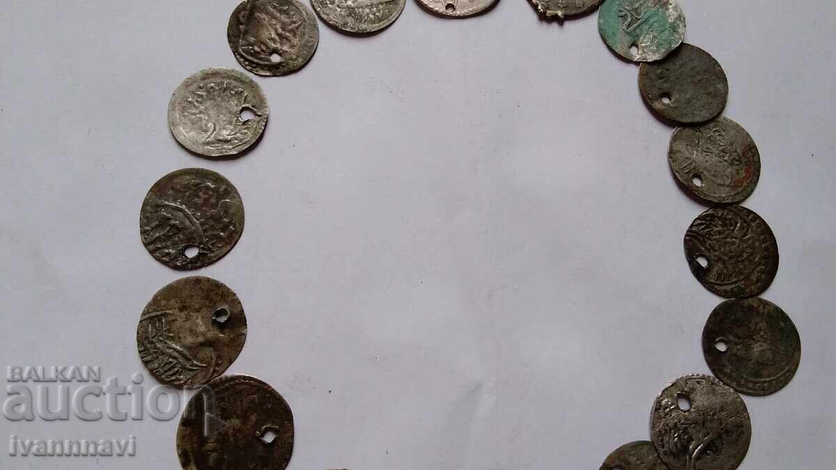 Licitație Pentru bijuterii 17 bucăți