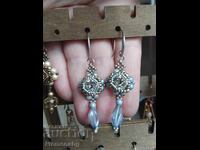 Cercei lucrați manual